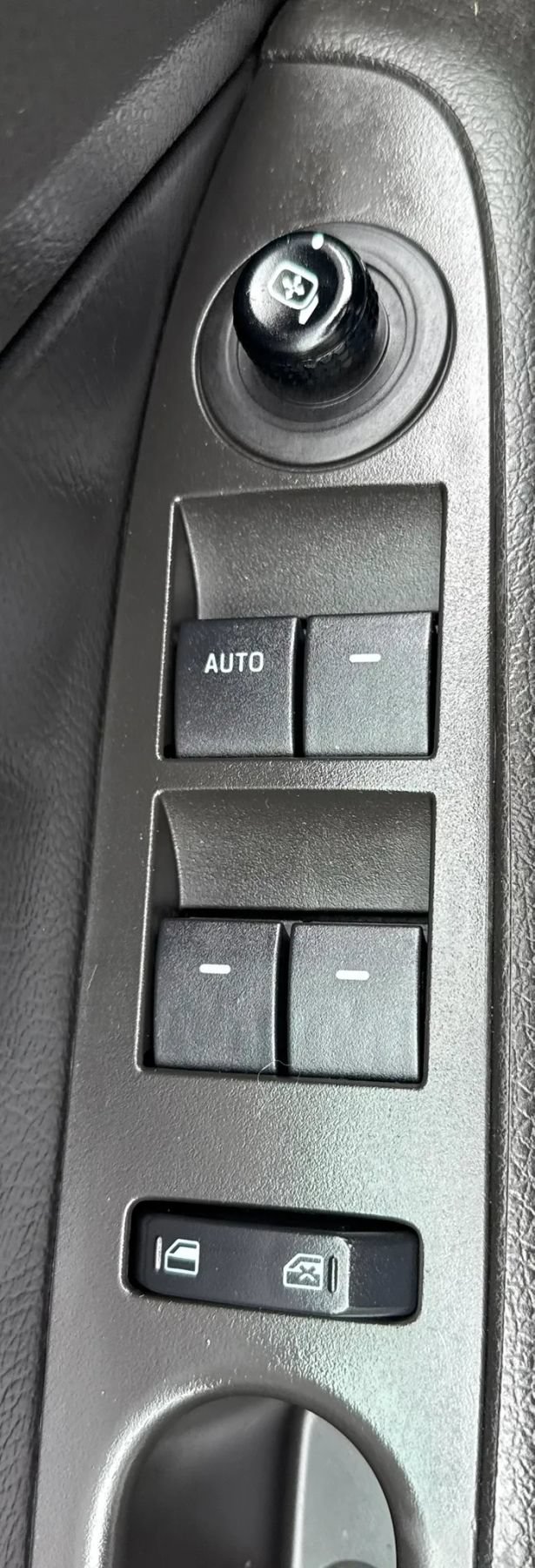 Used 2006 Ford Fusion SE FWD image 21