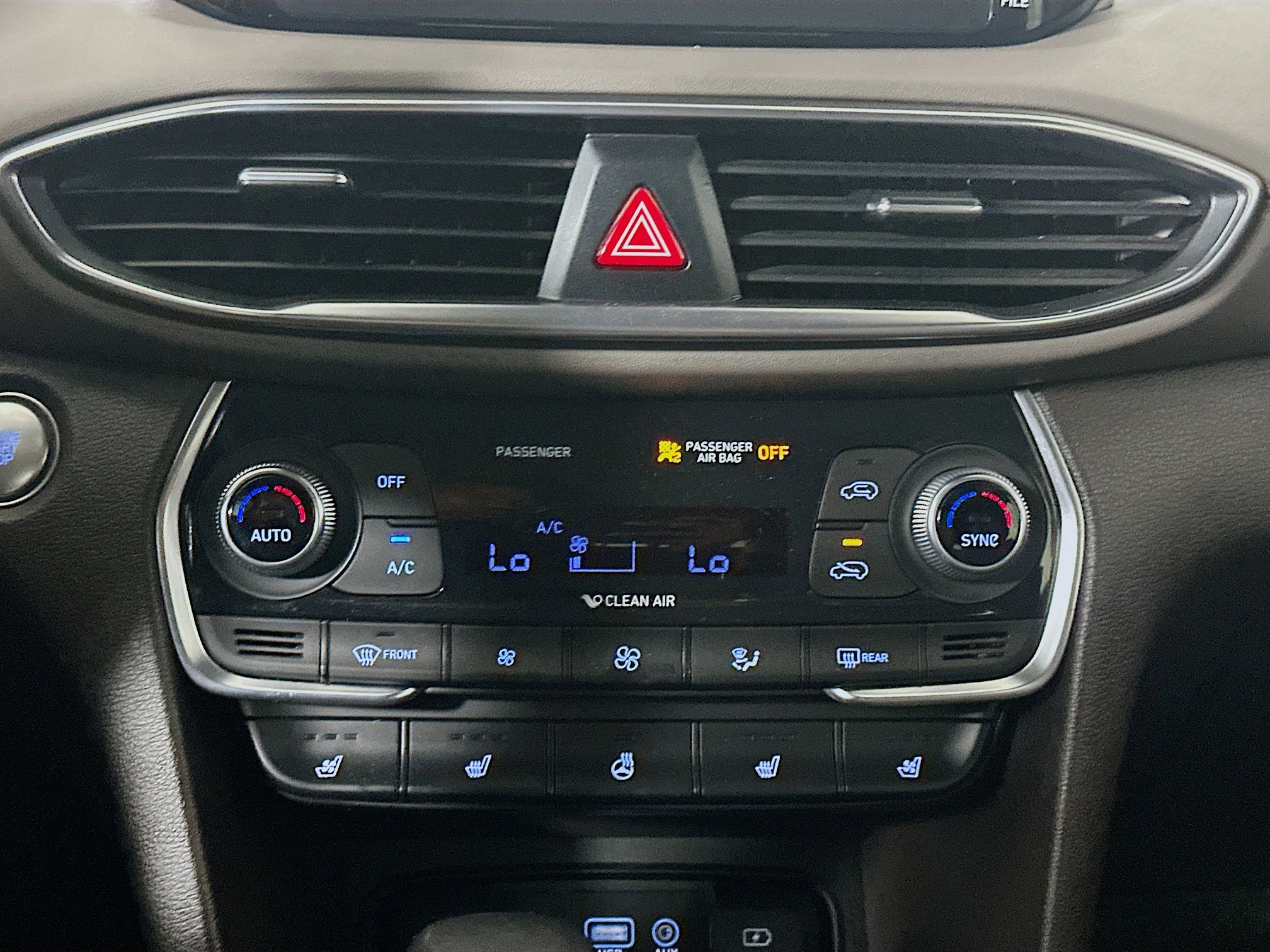 Used 2019 Hyundai Santa Fe FWD image 24