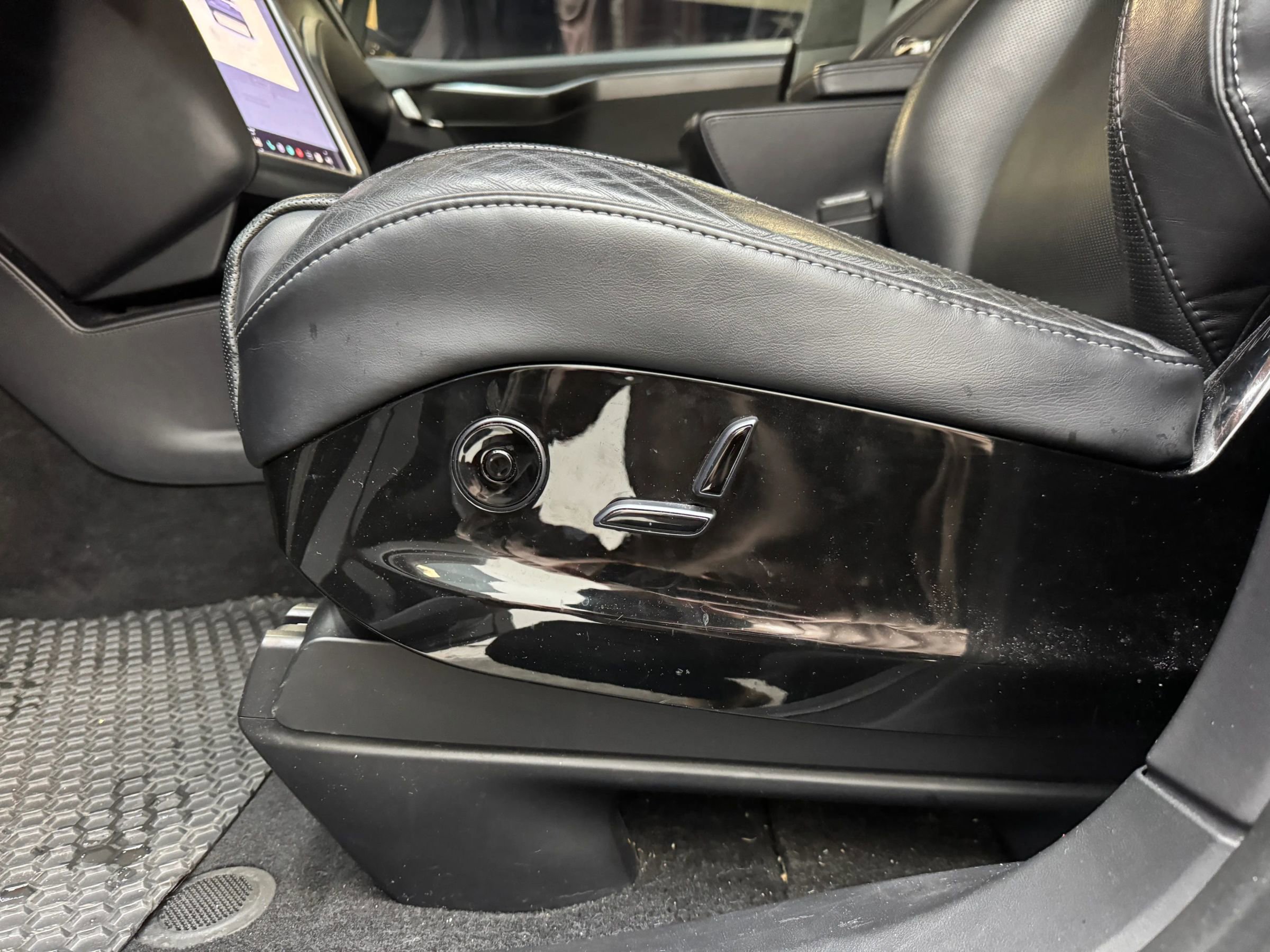 Used 2016 Tesla Model X 90D image 18