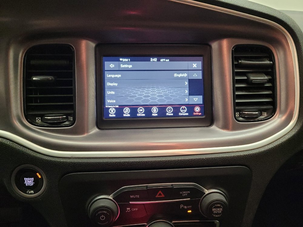 Used 2022 Dodge Charger SXT w/ Blacktop Package image 25