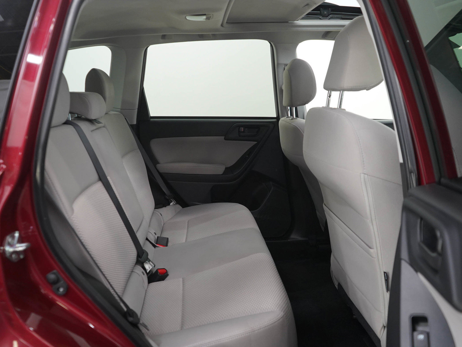 Used 2014 Subaru Forester 2.5i Premium w/ All-Weather Package AWD/4WD image 12