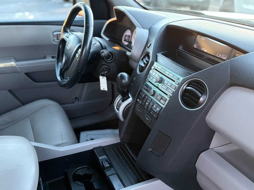 Used 2011 Honda Pilot EX-L image 29