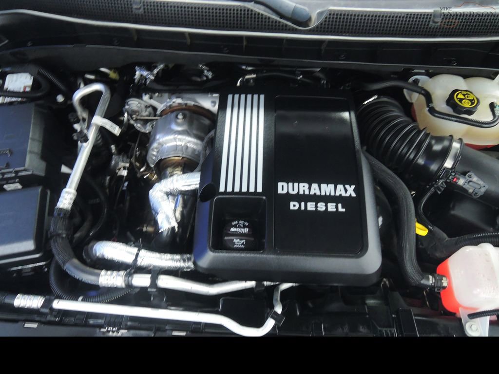 Used 2023 Chevrolet Suburban High Country w/ Advanced Technology Package image 53