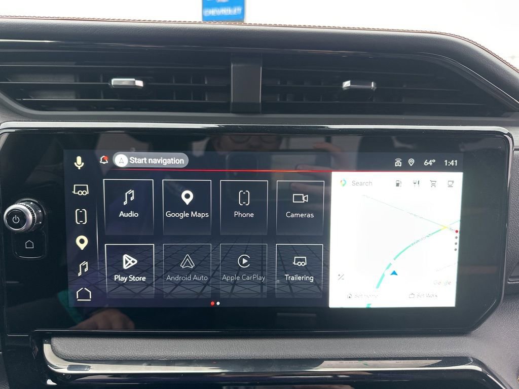 Used 2025 GMC Sierra 2500 AT4 w/ Technology Package image 7