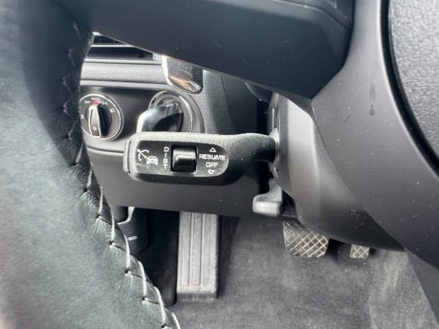 Used 2024 Porsche Macan Turbo image 23