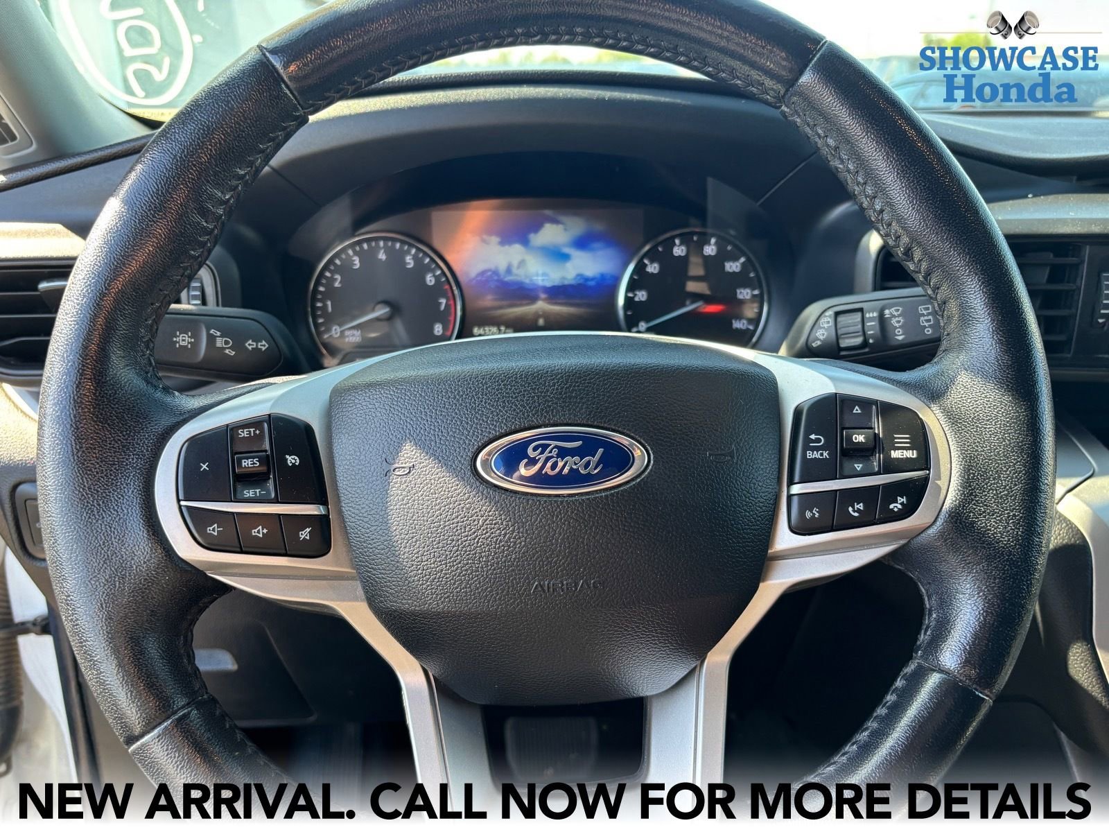 Used 2022 Ford Explorer XLT image 14