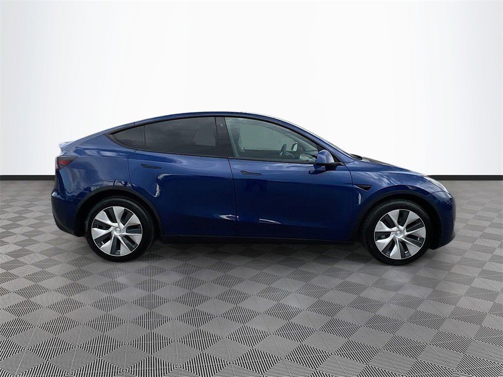 Used 2020 Tesla Model Y Long Range image 8