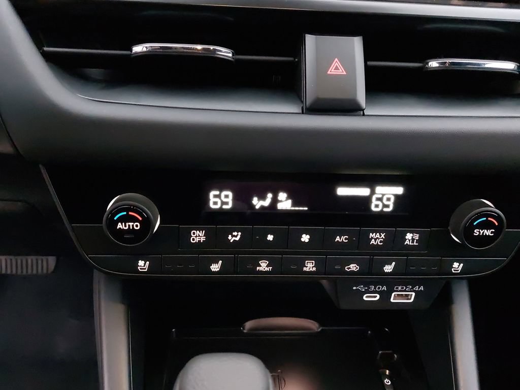 New 2026 Subaru Outback Touring XT AWD/4WD image 17