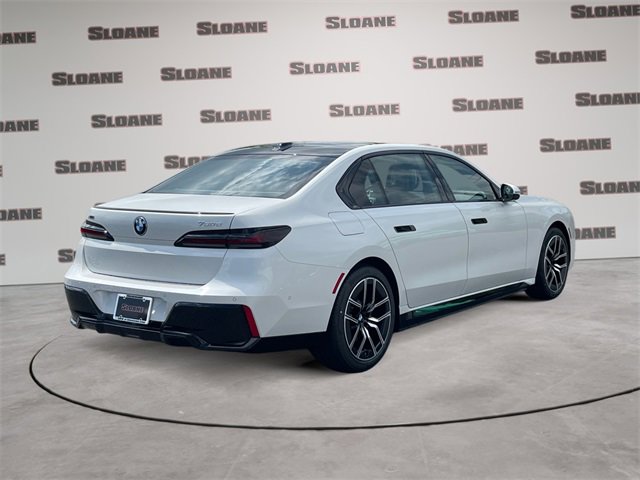 New 2026 BMW 750e xDrive image 5