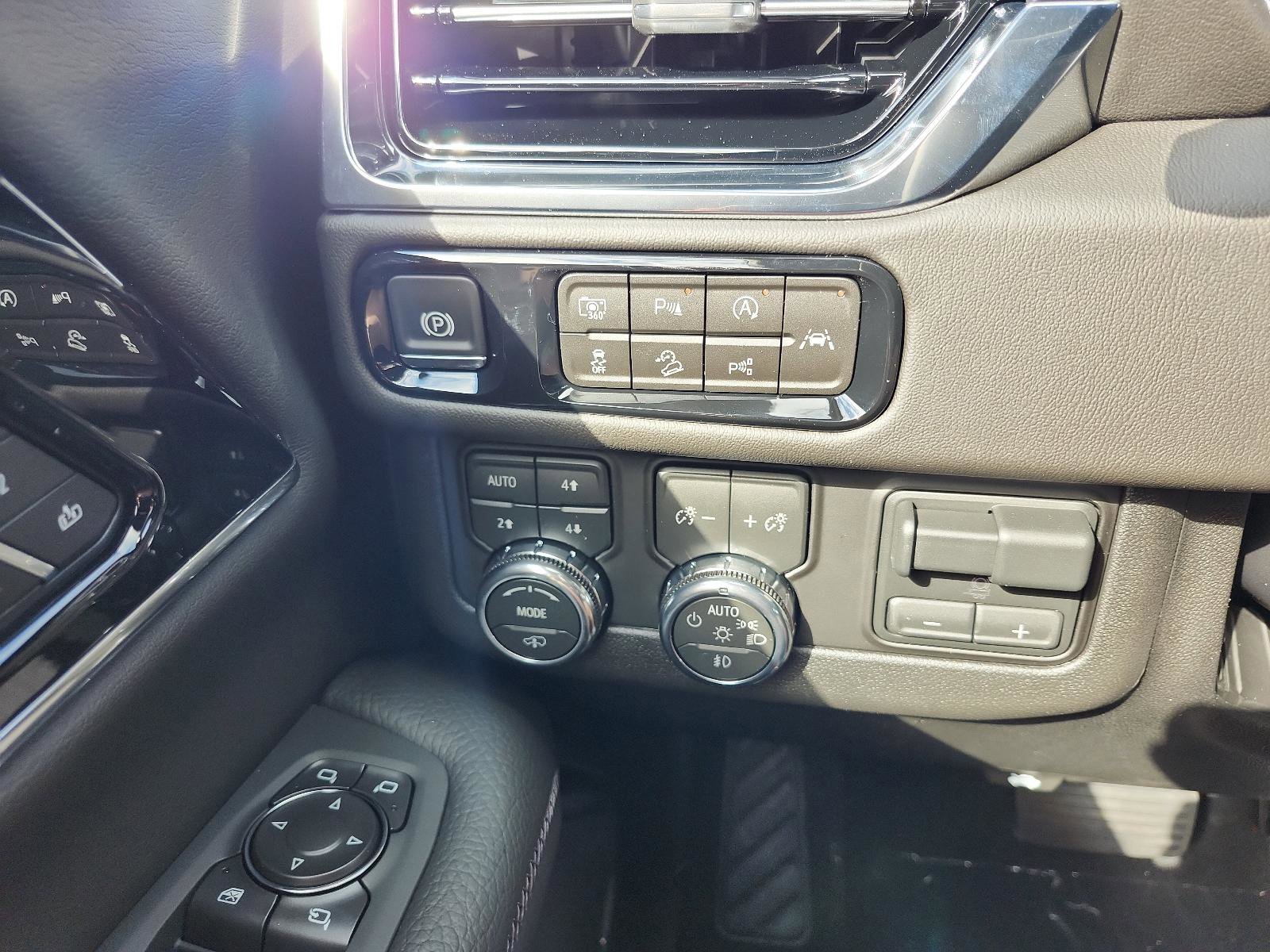 New 2026 GMC Yukon Denali image 19