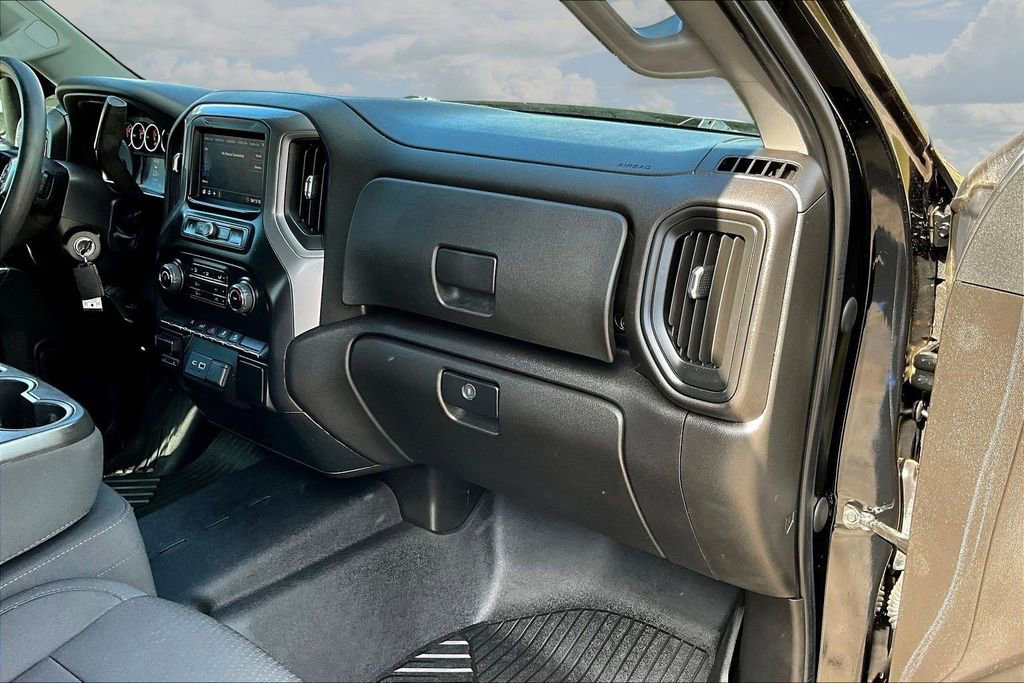 Used 2021 Chevrolet Silverado 1500 Custom Trail Boss w/ Midnight Edition image 27