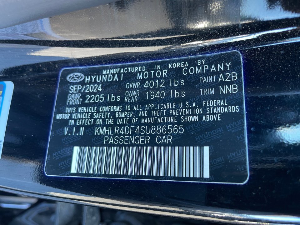 Certified 2025 Hyundai Elantra N Line image 35