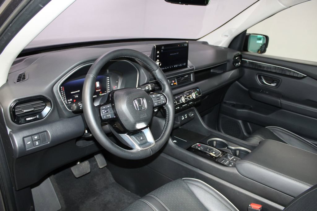 Used 2023 Honda Pilot Elite image 21
