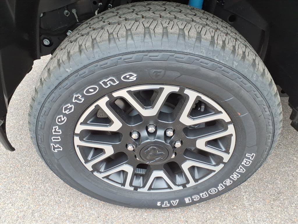 Used 2025 RAM 2500 Limited AWD/4WD image 4