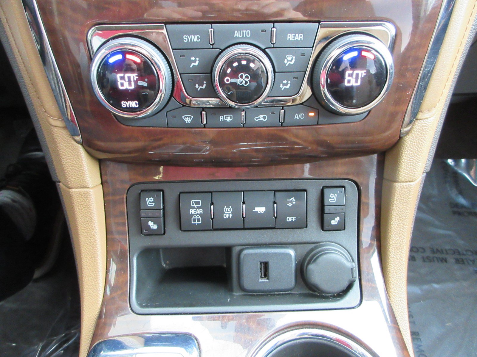 Used 2016 Buick Enclave Premium w/ Experience Buick Package AWD/4WD image 45