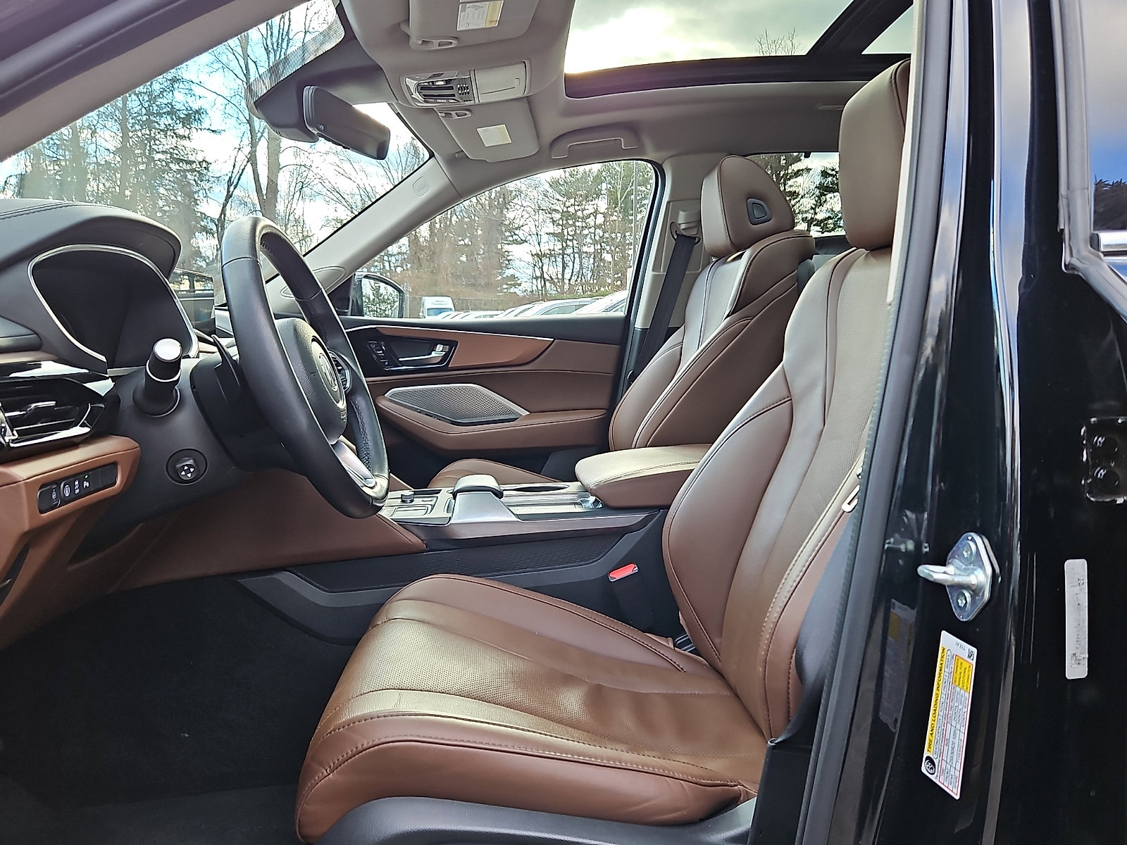 Used 2023 Acura MDX SH-AWD w/ Technology Package image 14