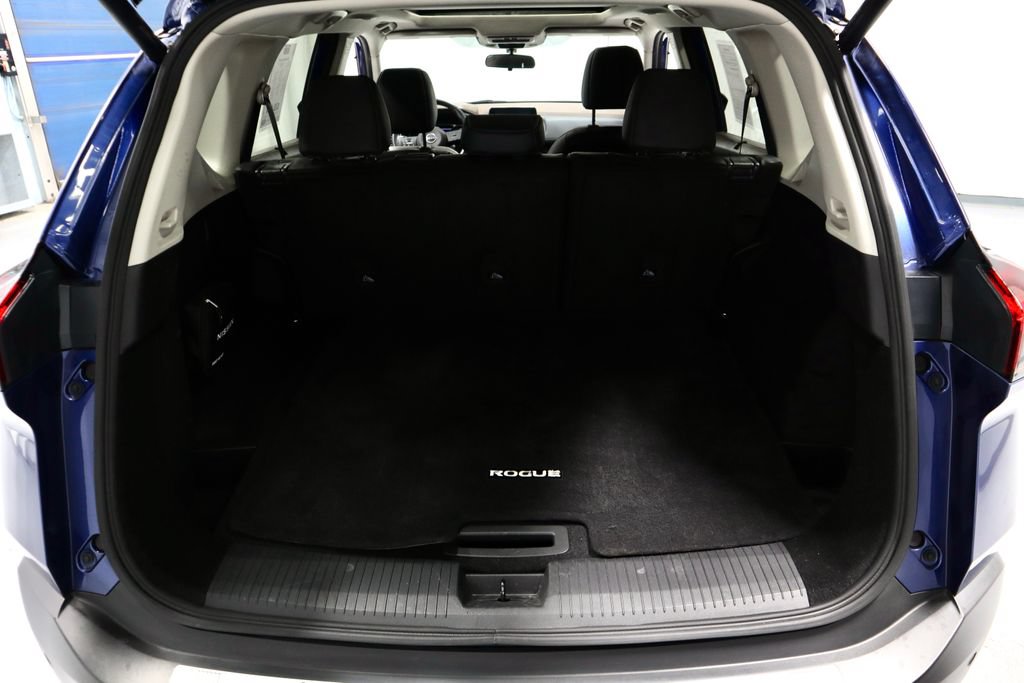 Certified 2023 Nissan Rogue SV w/ SV Premium B Package AWD/4WD image 14