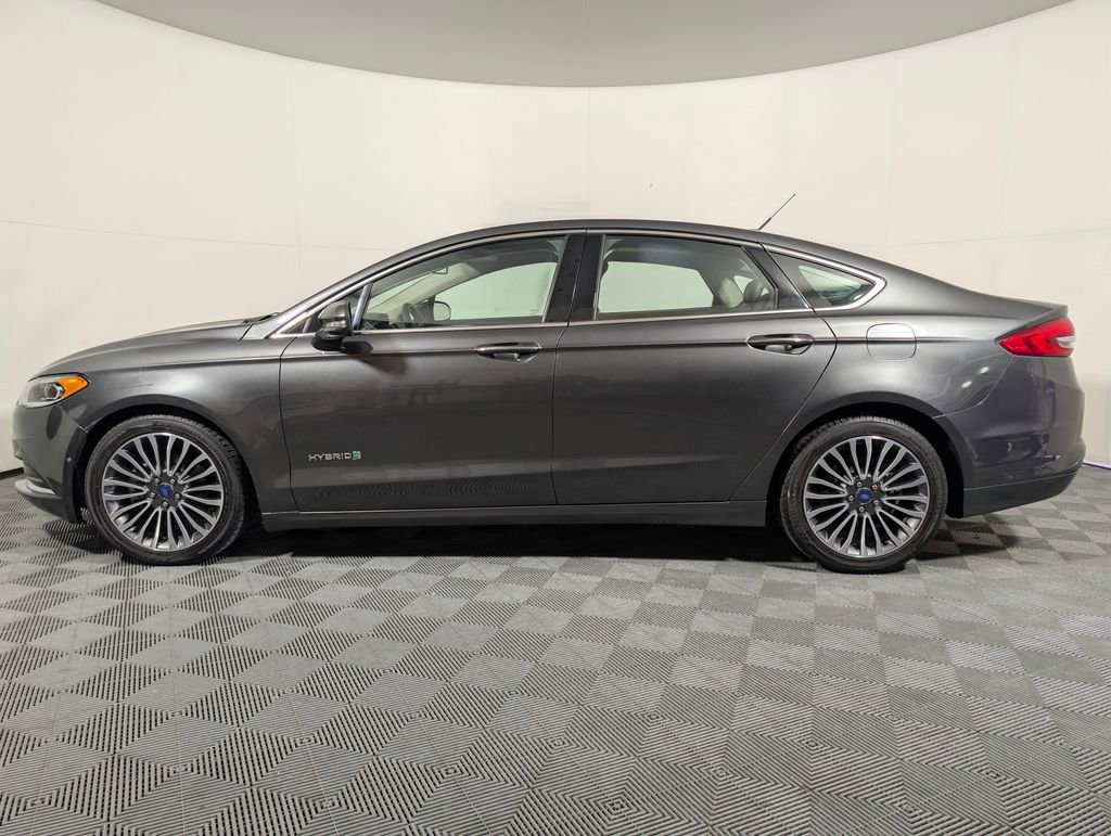 Used 2018 Ford Fusion SE w/ Equipment Group 602A FWD image 5