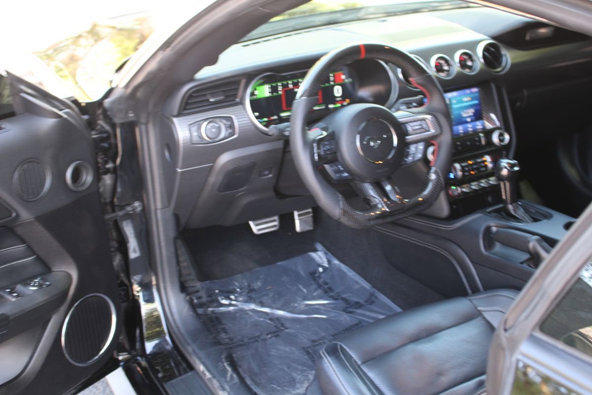 Used 2021 Ford Mustang GT Premium w/ GT Performance Package RWD image 7