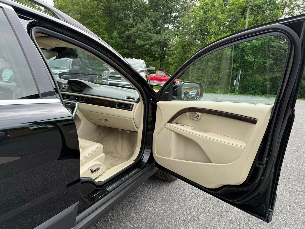 Used 2016 Volvo XC70 T5 Premier w/ Proximity Package image 51