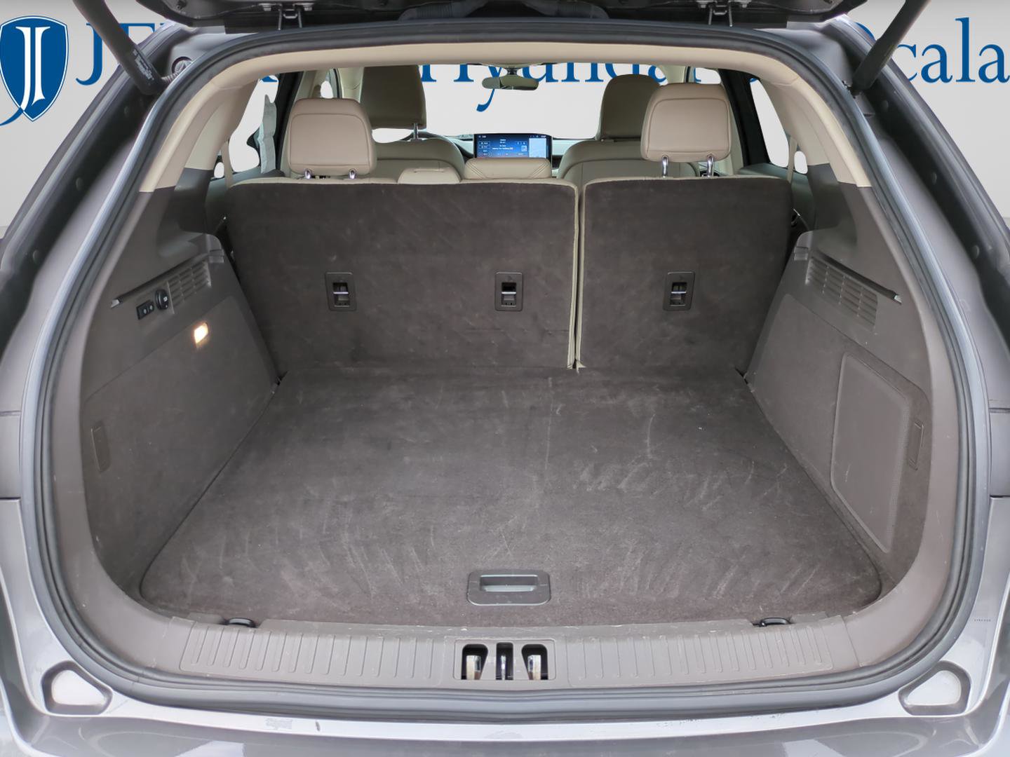 Used 2022 Lincoln Nautilus Reserve w/ Monochromatic Package image 12