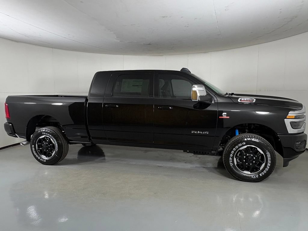 New 2026 RAM 2500 Laramie AWD/4WD image 8
