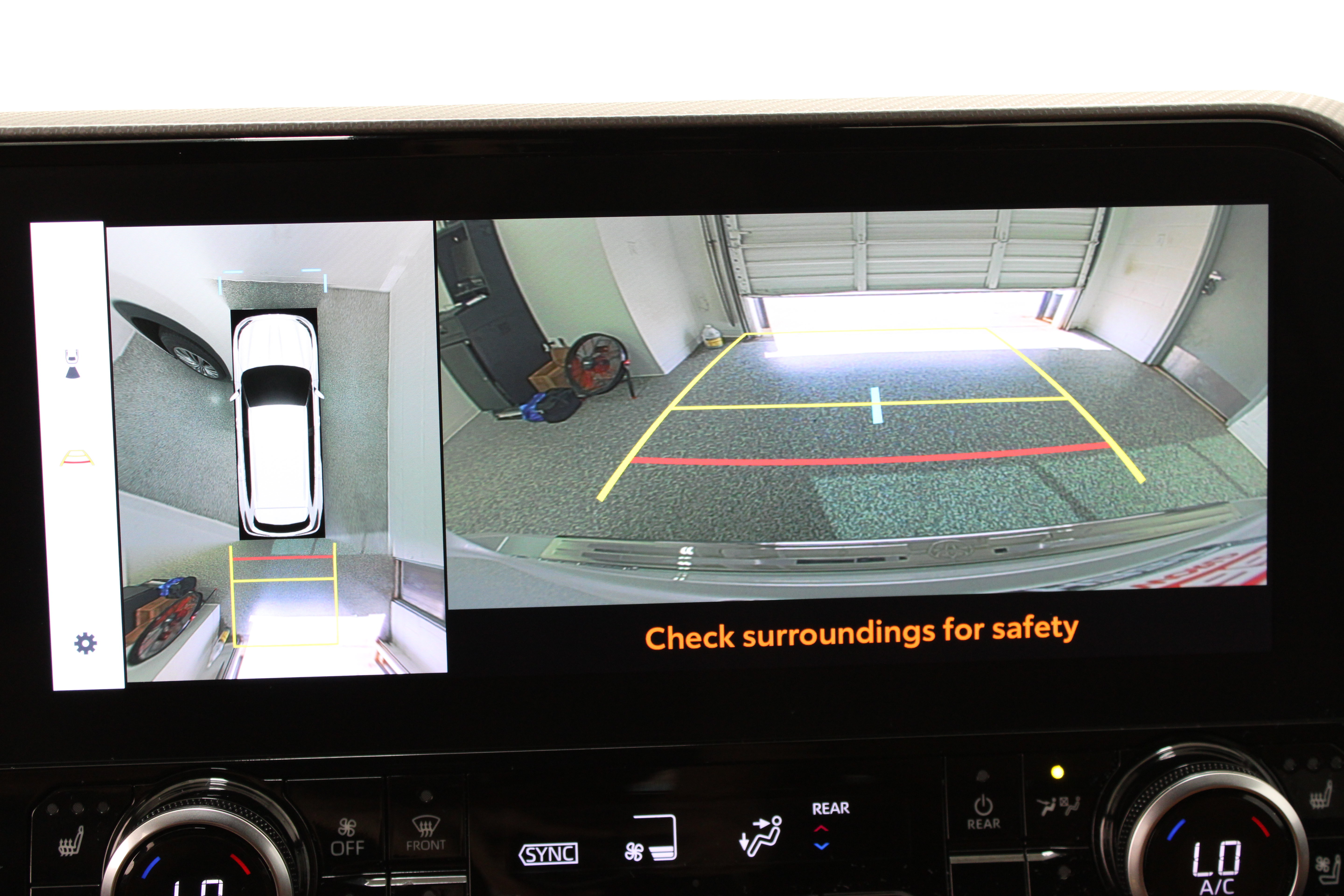 Used 2024 Toyota Highlander Platinum FWD image 21