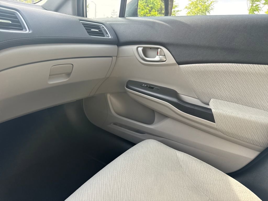Used 2013 Honda Civic LX image 17