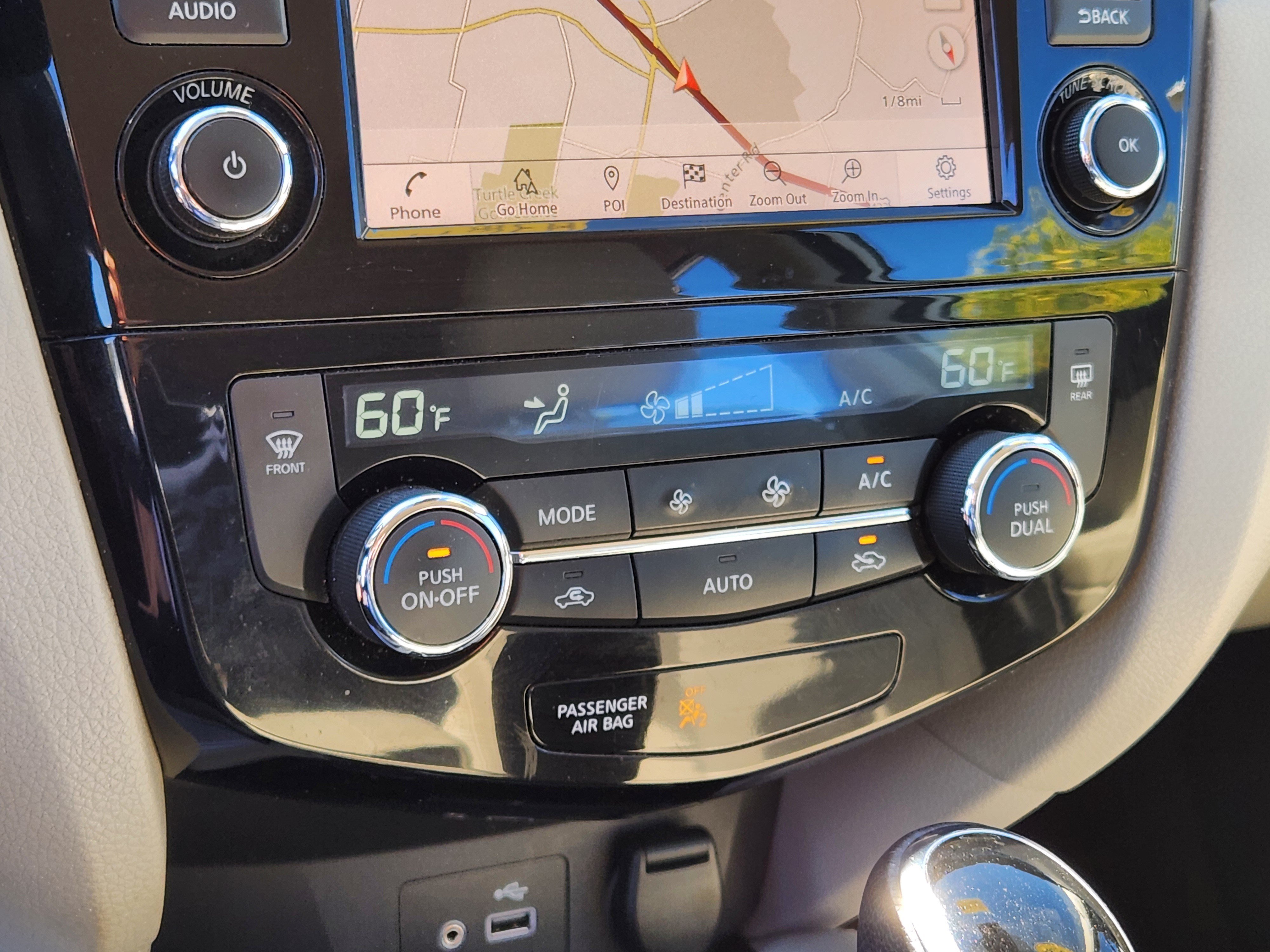 Used 2019 Nissan Rogue Sport SL AWD/4WD image 20