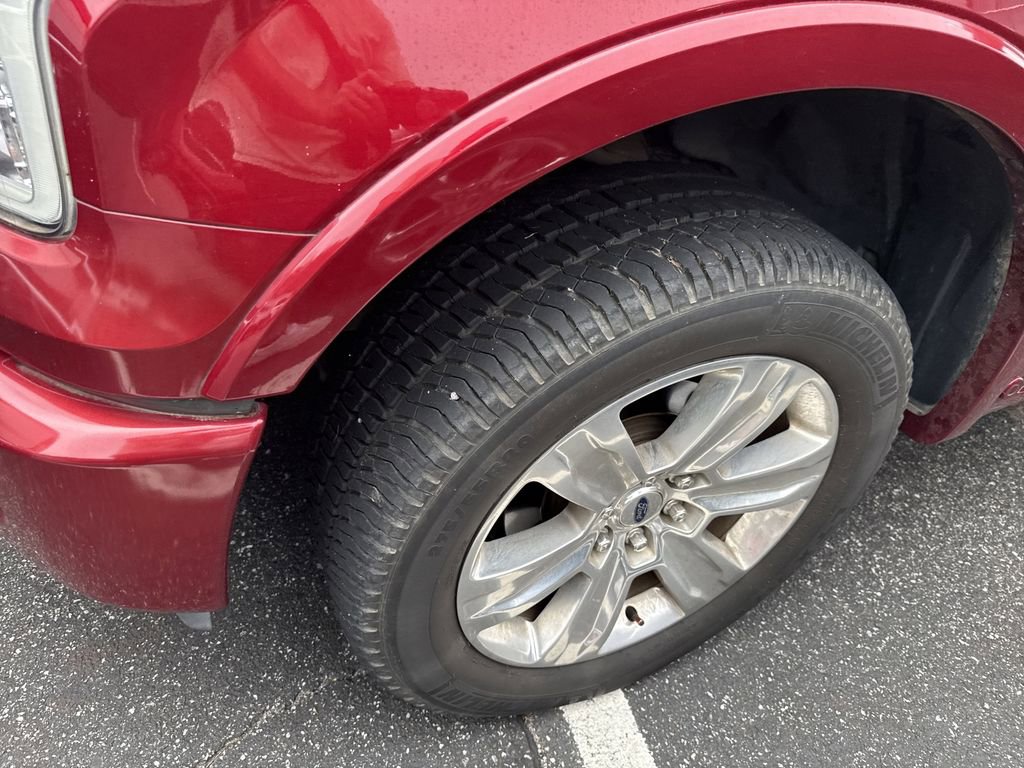 Used 2017 Ford F150 Platinum w/ Equipment Group 701A Luxury image 6