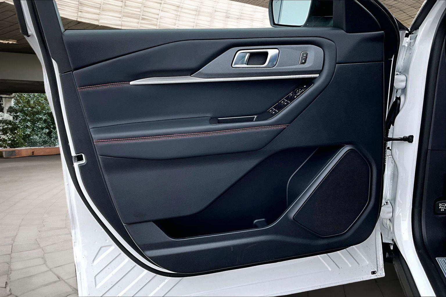 New 2026 Ford Explorer ST-Line image 8