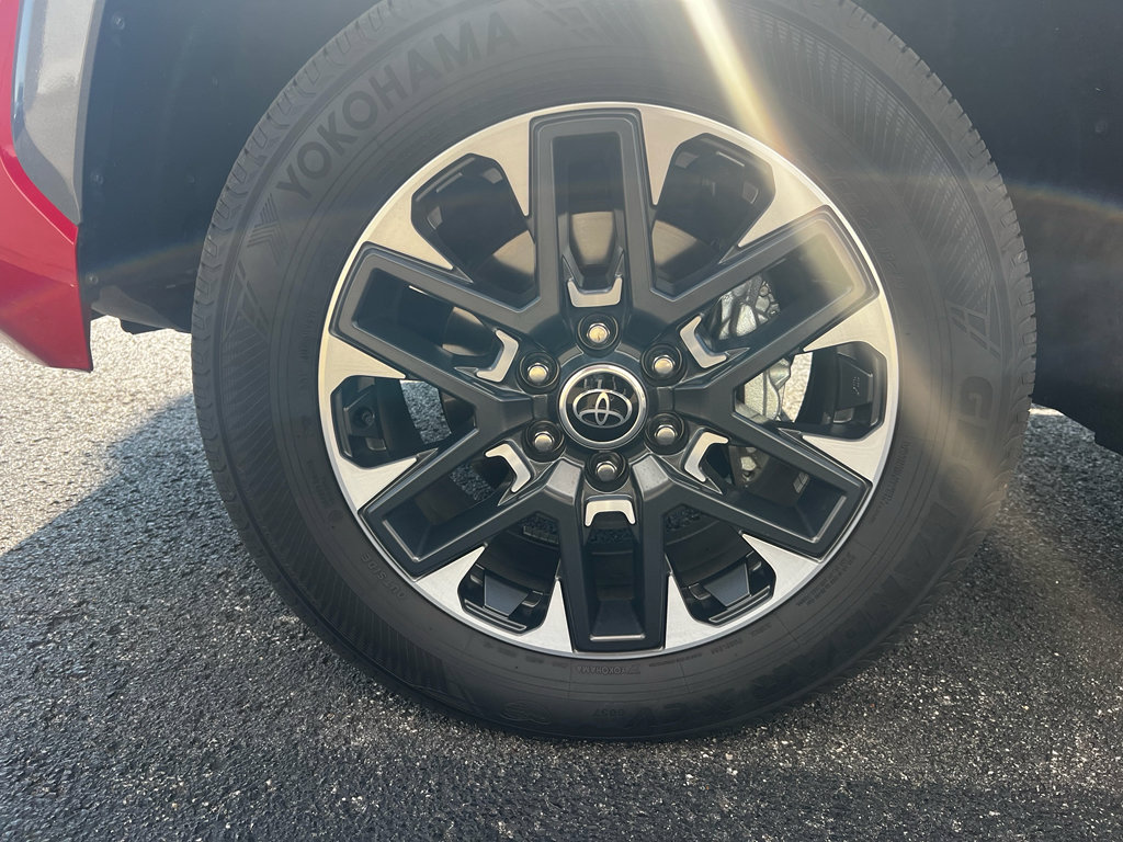 Used 2023 Toyota Tundra Limited image 14