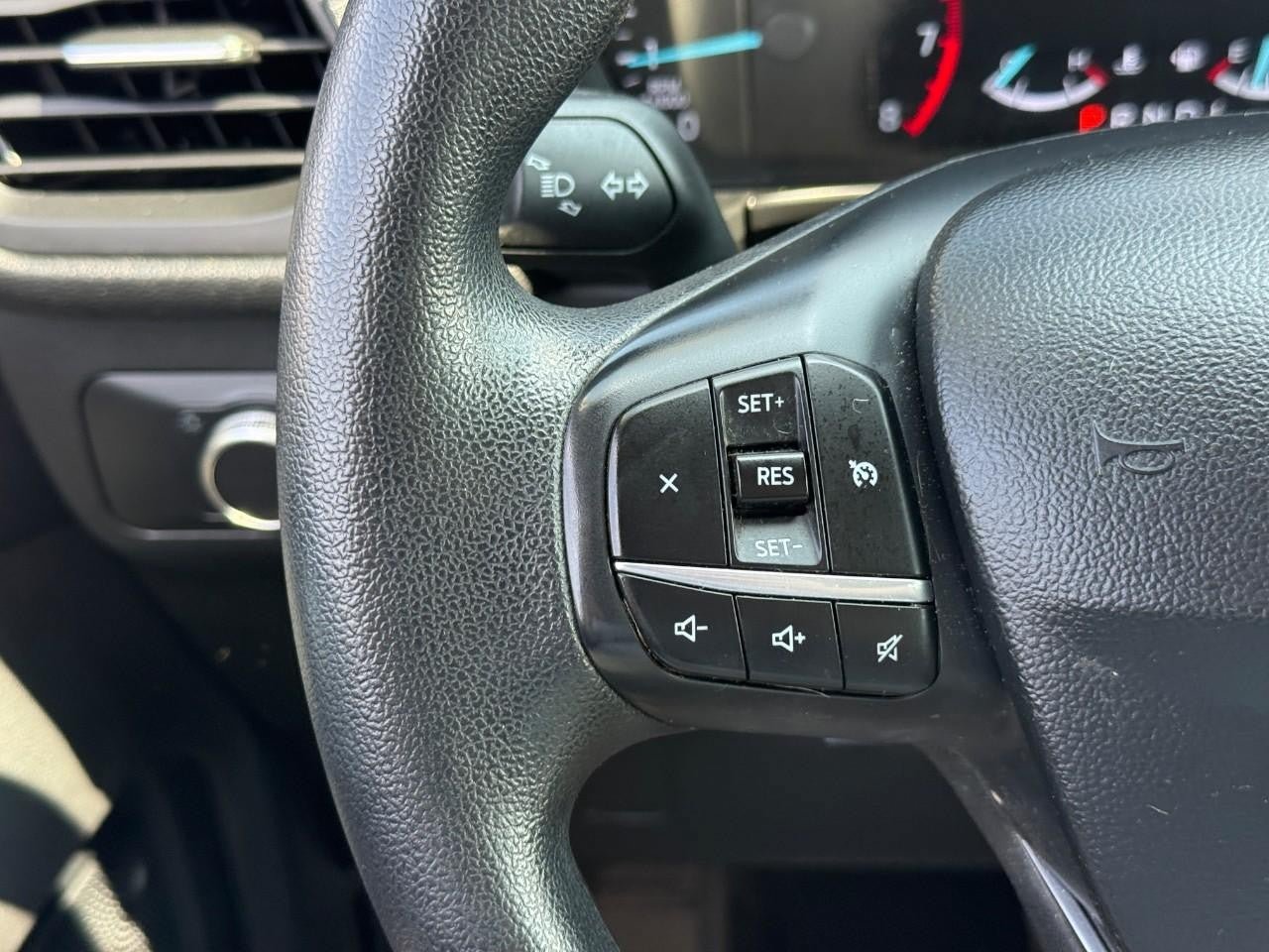 Used 2020 Ford Escape SE FWD image 20
