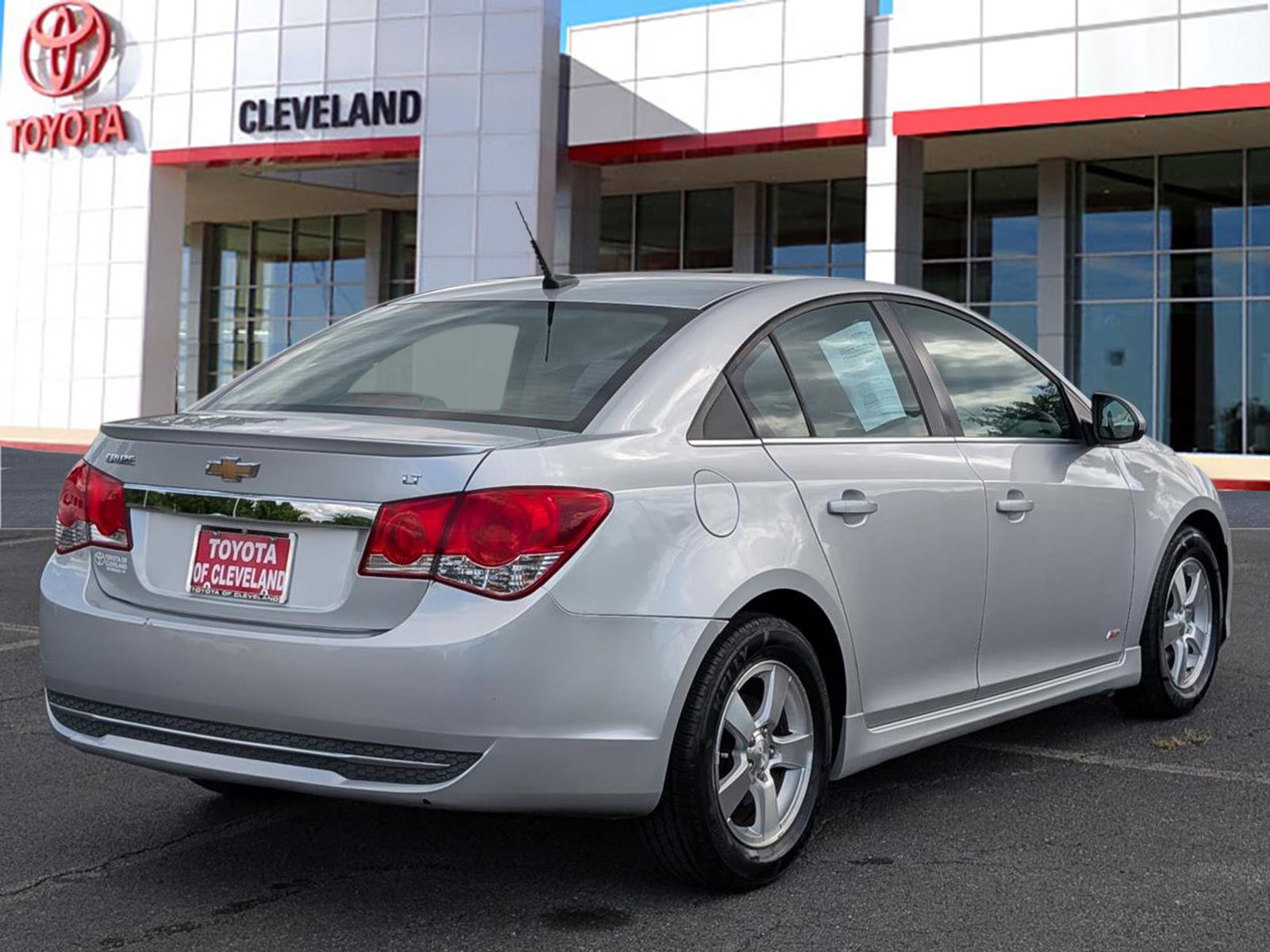 Used 2013 Chevrolet Cruze LT w/ RS Package FWD image 7