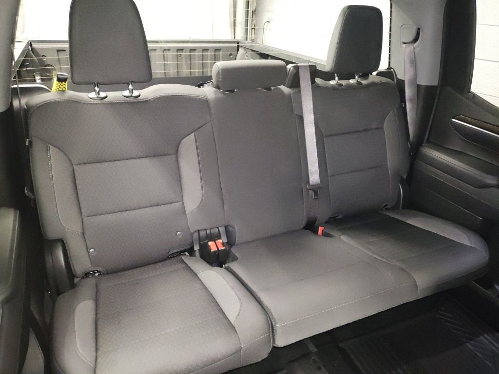 Used 2022 Chevrolet Silverado 1500 LT image 11