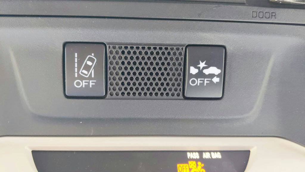 Used 2019 Subaru Crosstrek 2.0i Limited w/ Popular Package #3 image 26