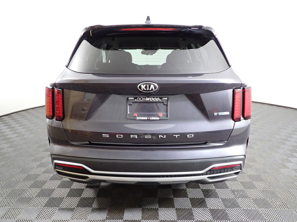 Used 2021 Kia Sorento S FWD image 14
