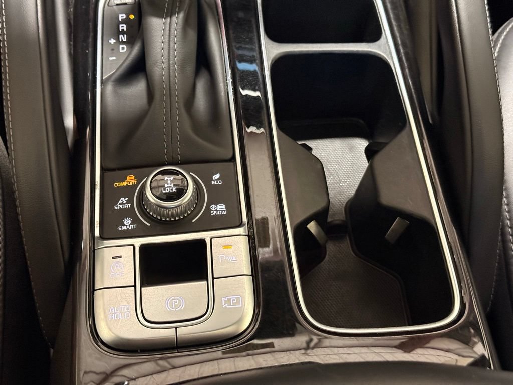 Certified 2025 Kia Telluride SX Prestige X-Line AWD/4WD image 17