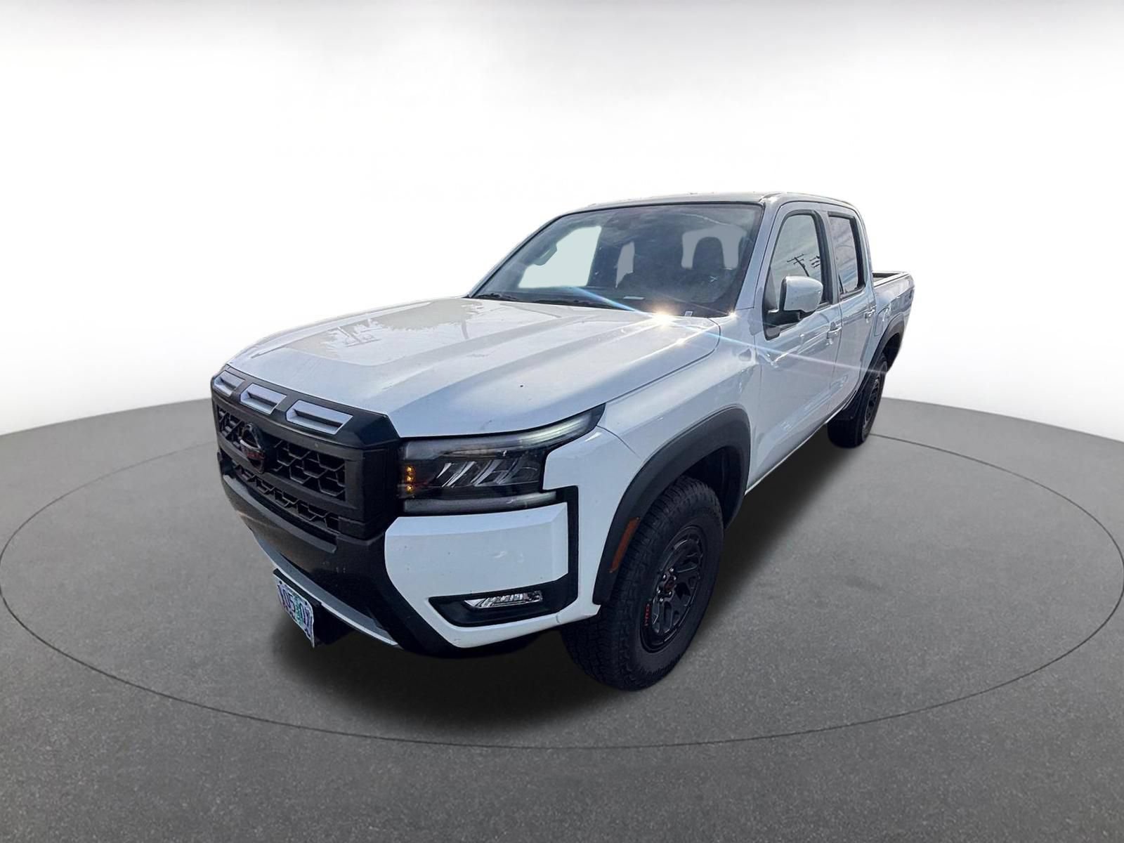 Used 2026 Nissan Frontier PRO-4X AWD/4WD image 8