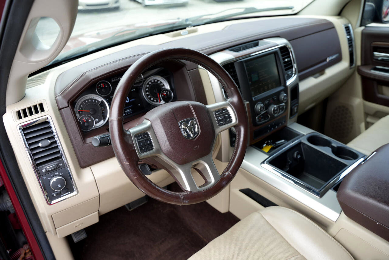 Used 2014 RAM 1500 Laramie w/ Convenience Group image 12