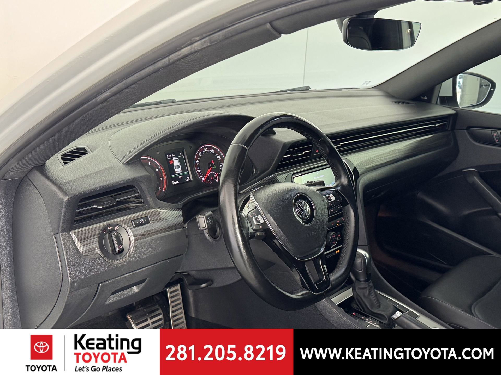 Used 2022 Volkswagen Passat 2.0T R-Line image 13