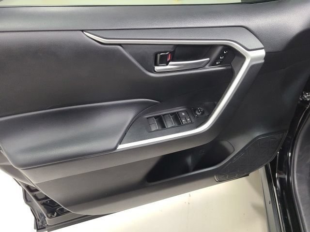 Certified 2023 Toyota RAV4 XLE Premium AWD/4WD image 25