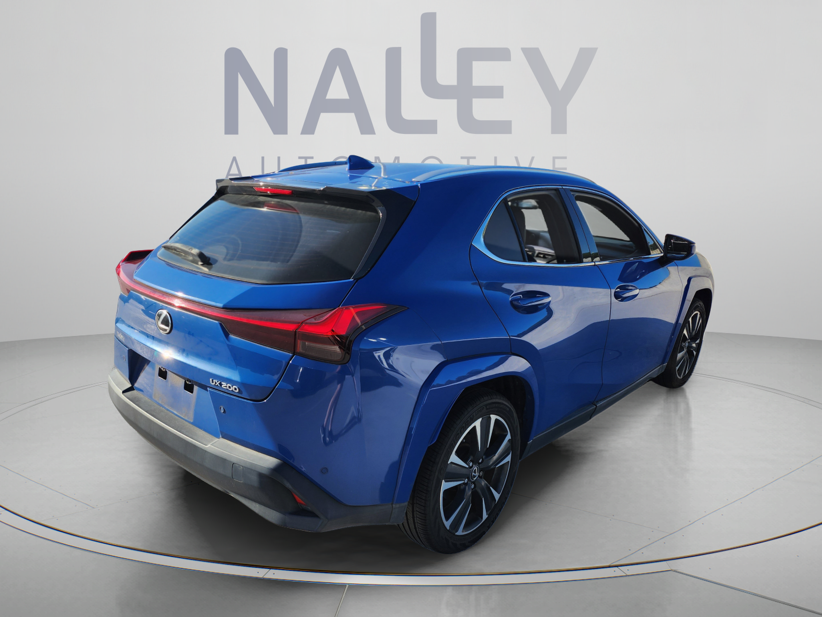 Certified 2022 Lexus UX 200 w/ Premium Package FWD image 5