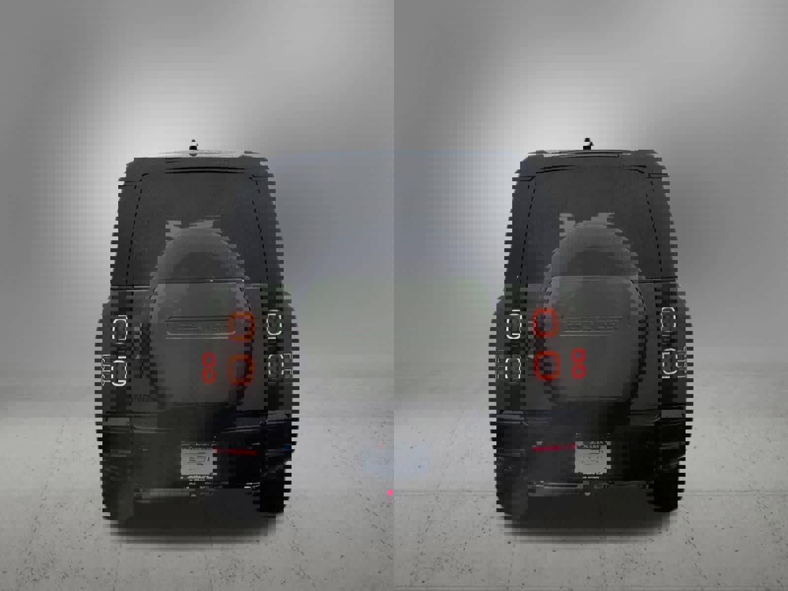 New 2026 Land Rover Defender 130 X-Dynamic SE image 5