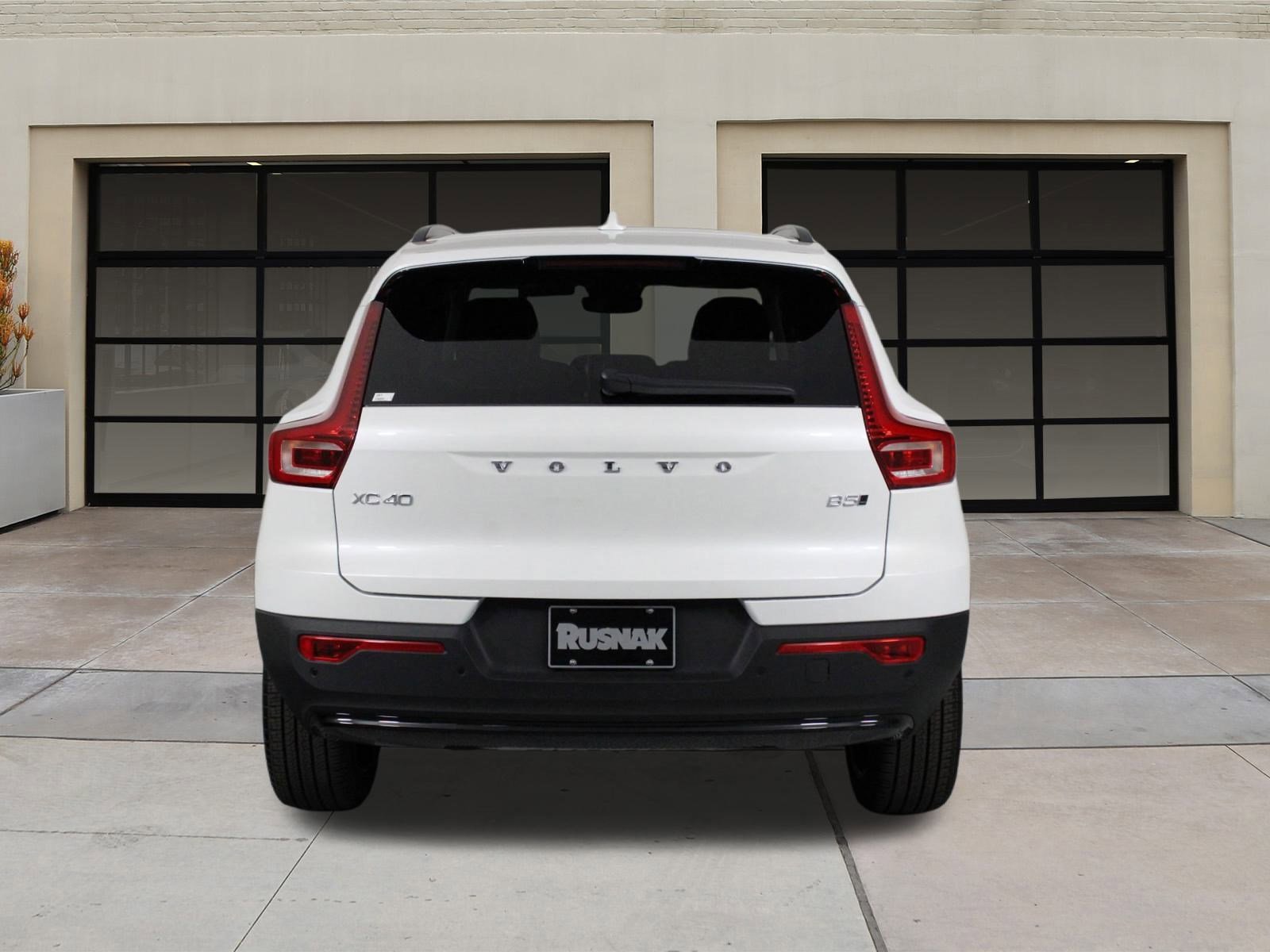 New 2026 Volvo XC40 B5 Ultra w/ Climate Package image 4