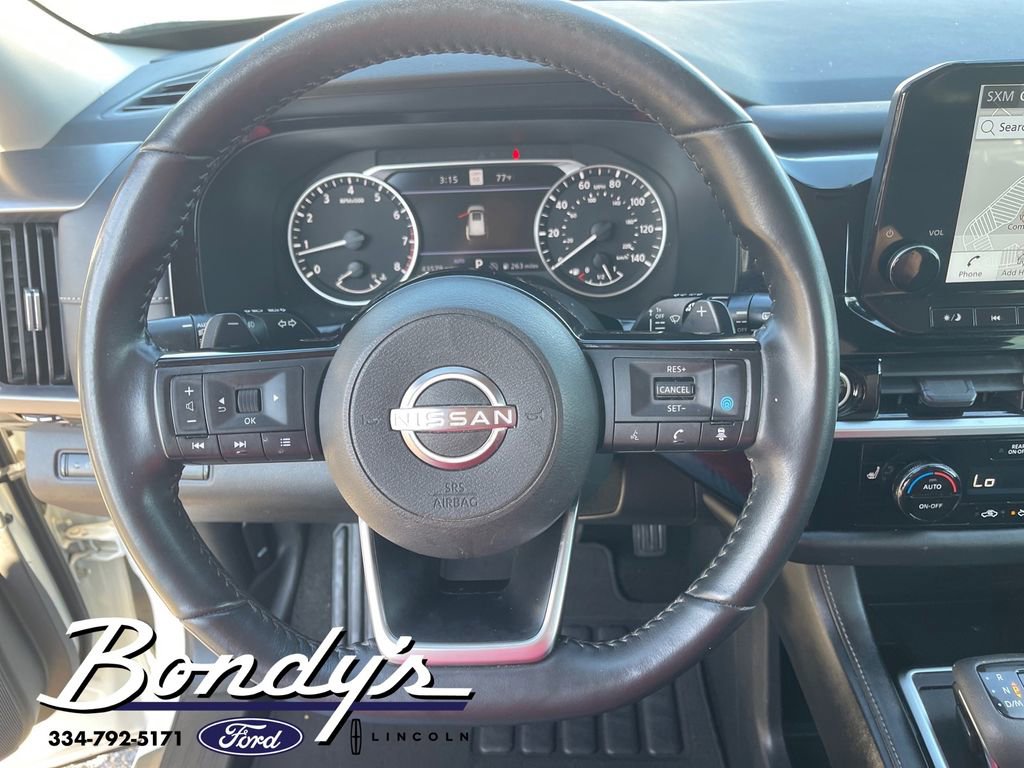 Used 2023 Nissan Pathfinder SL w/ Lighting Package (N92) image 9