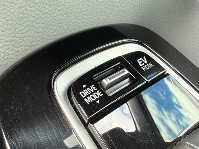Used 2024 Toyota Corolla SE FWD image 28