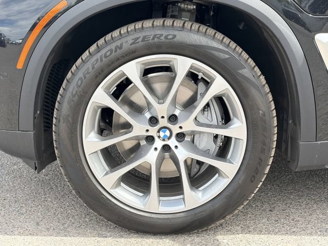 Used 2026 BMW X5 xDrive50e AWD/4WD image 10