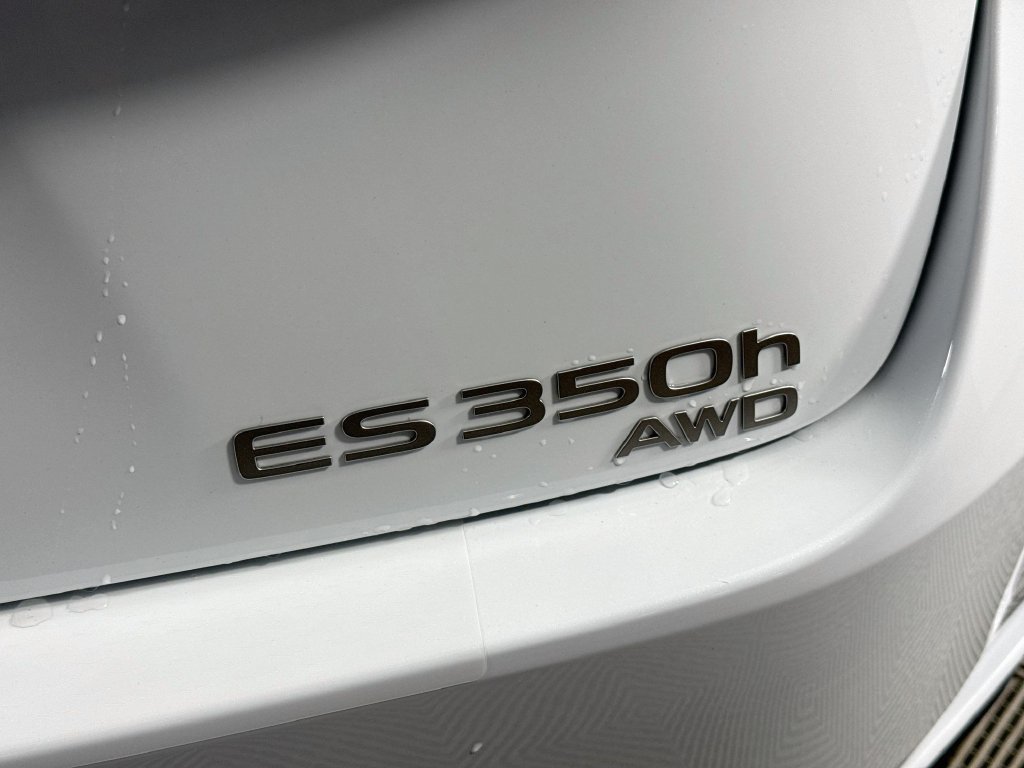 New 2026 Lexus ES 350h AWD w/ Cold Area Package image 22