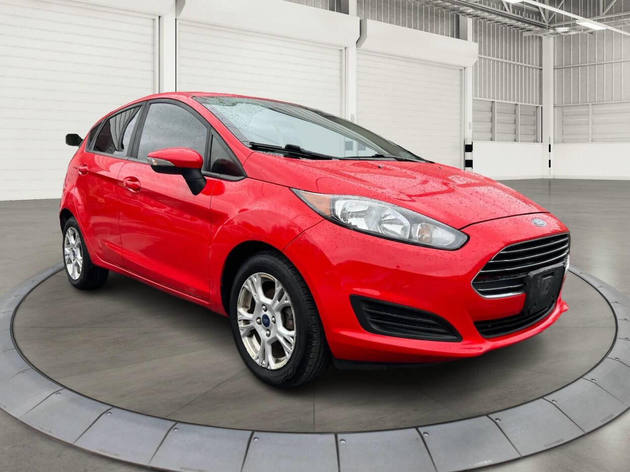 Used 2015 Ford Fiesta SE image 1